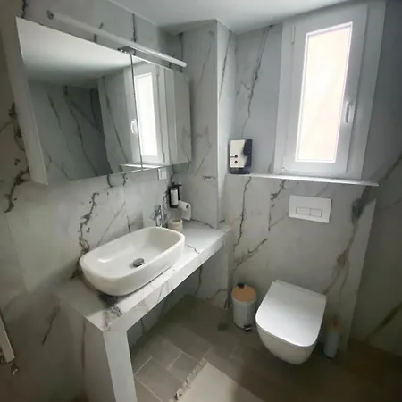 Agias Sofias Svolou Center 2 Appartement Thessaloniki Buitenkant foto