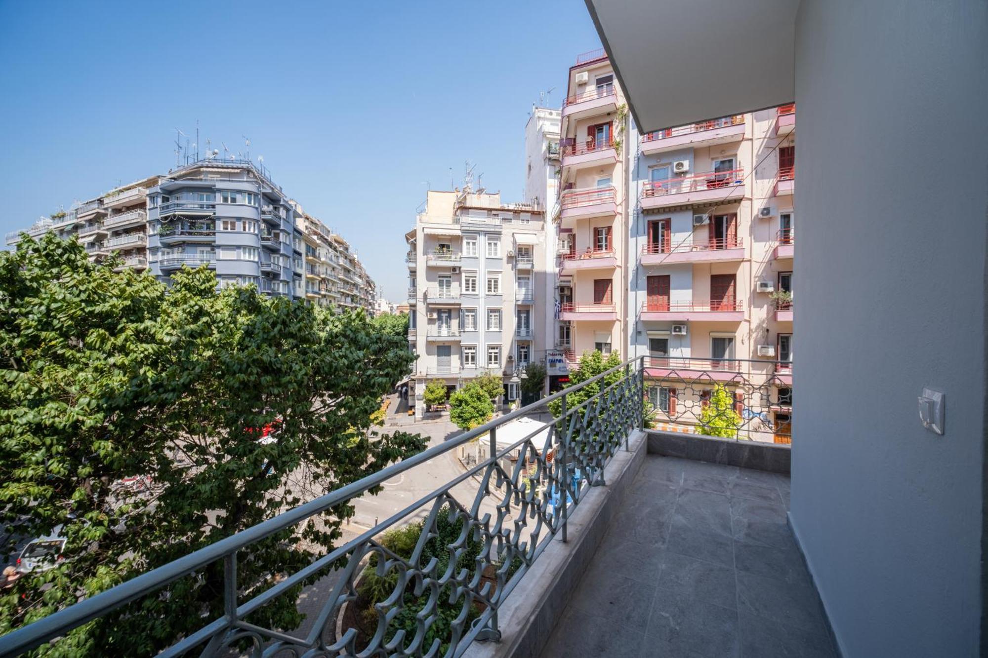 Agias Sofias Svolou Center 2 Apartment